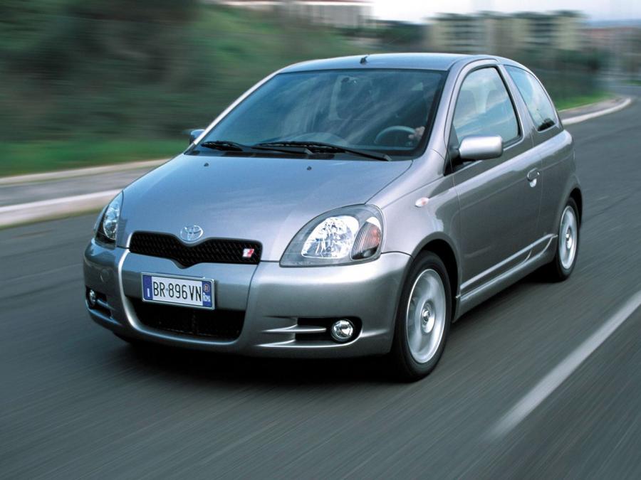  Toyota Yaris T-Sport 2001 года  (фото 17 из 24)